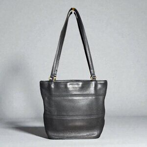 Coach vintage Black Leather Tote Bag With Dual Top Handles & Zippered Compartmen
